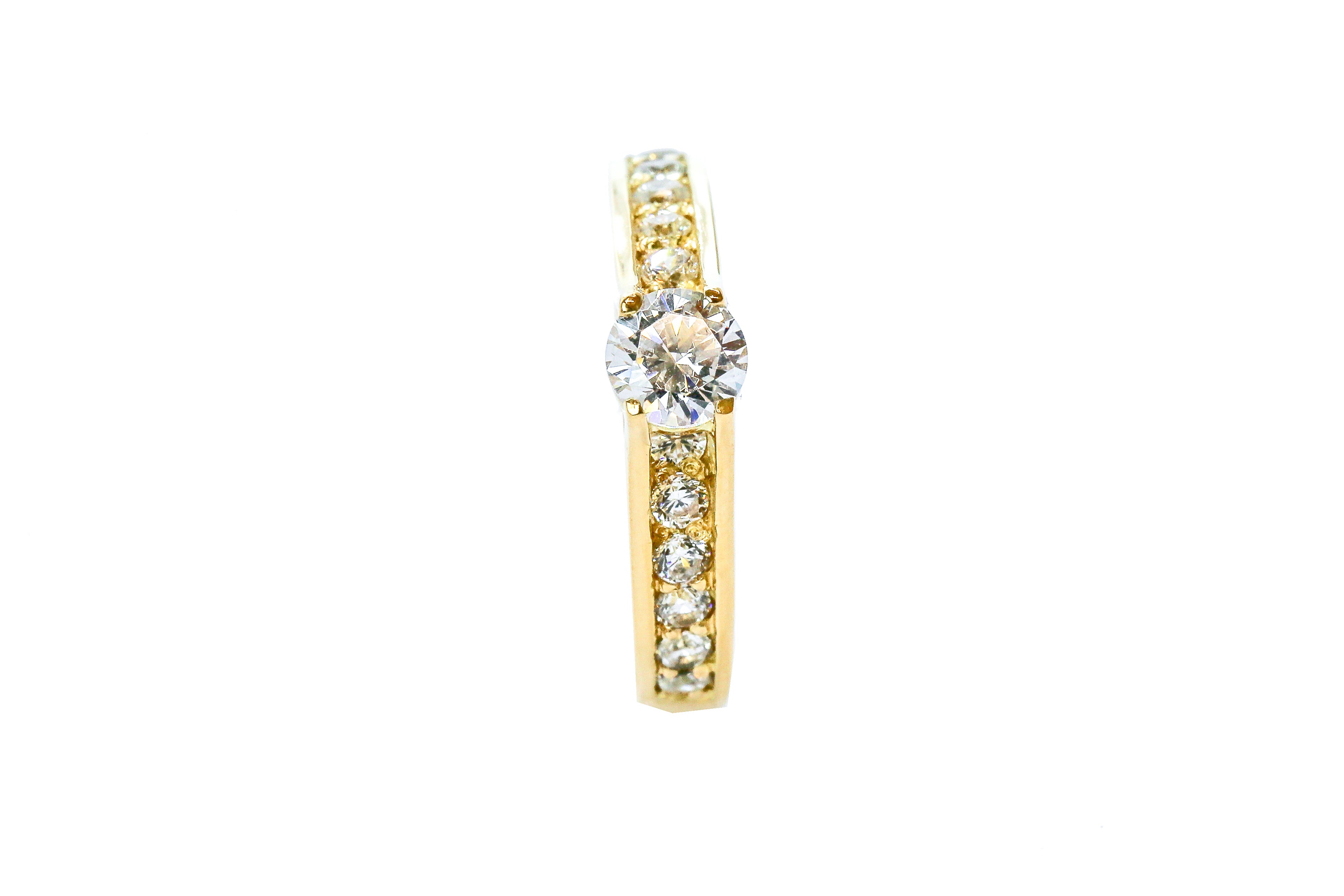 Anillo solitario de diamantes