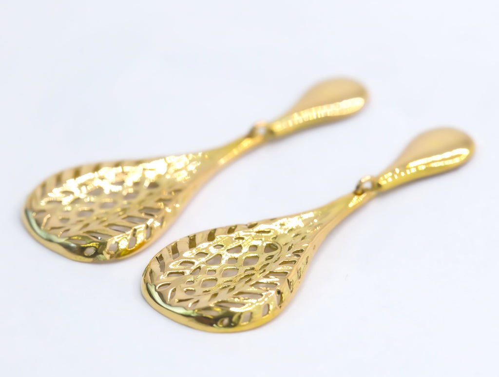 Pendientes de gota calada