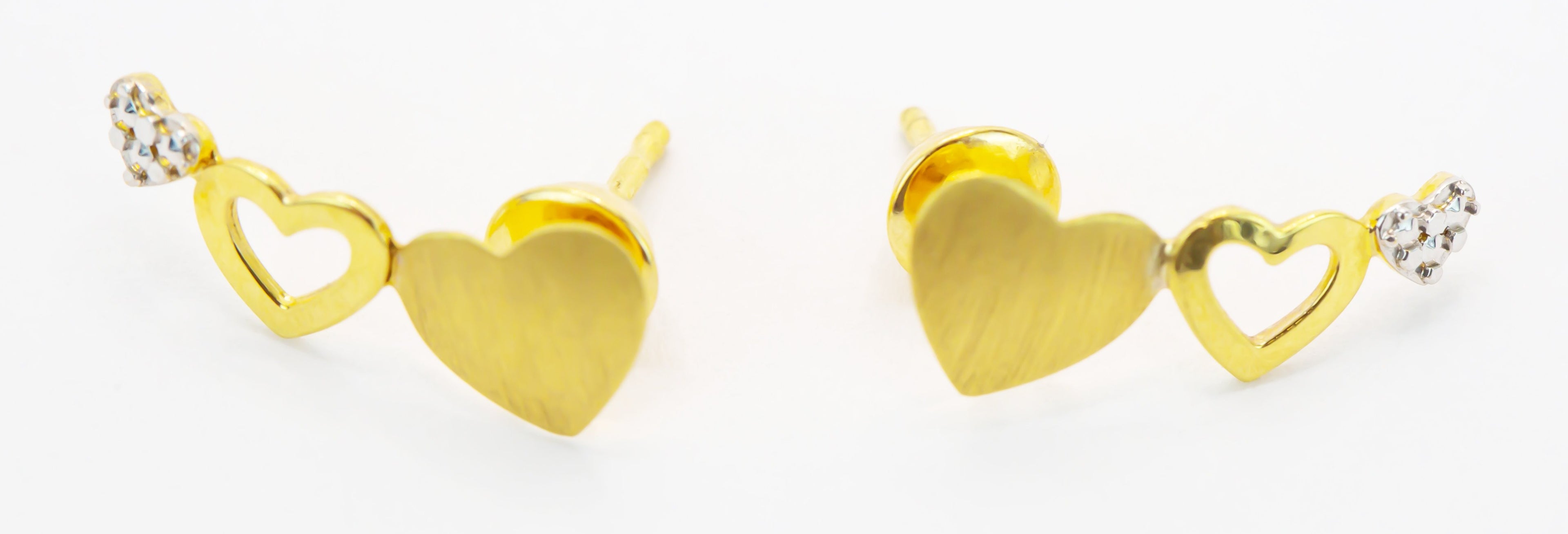 Pendientes de Oro Sólido de 18K Tres Corazón
