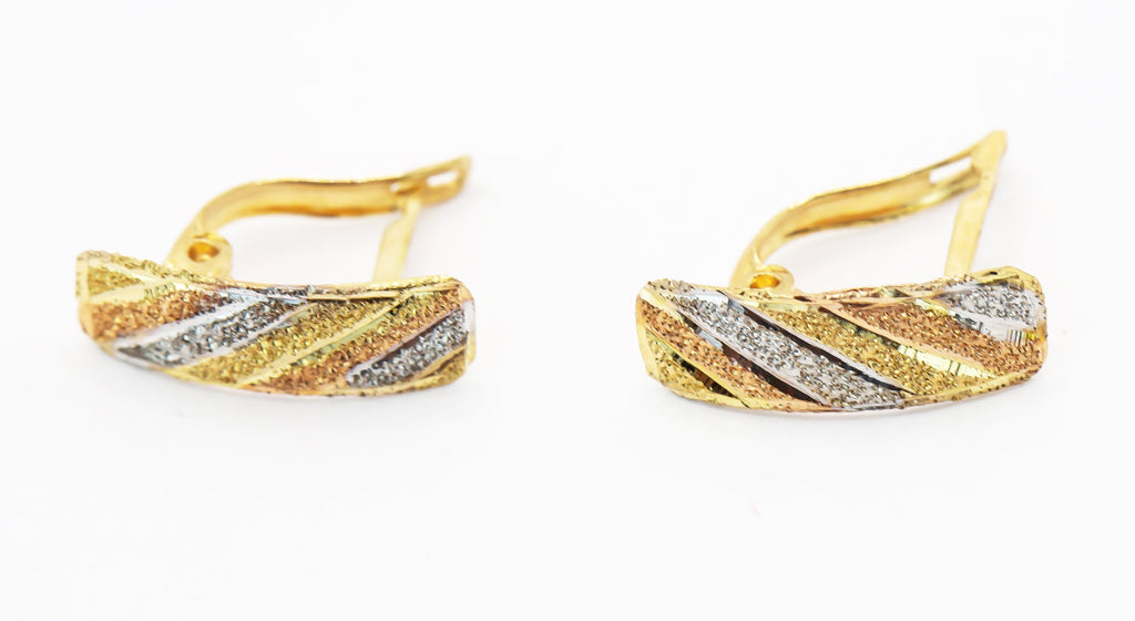 Pendientes de Oro Macizo de 18K Tipo Semiaros Gradientes Tres Oros