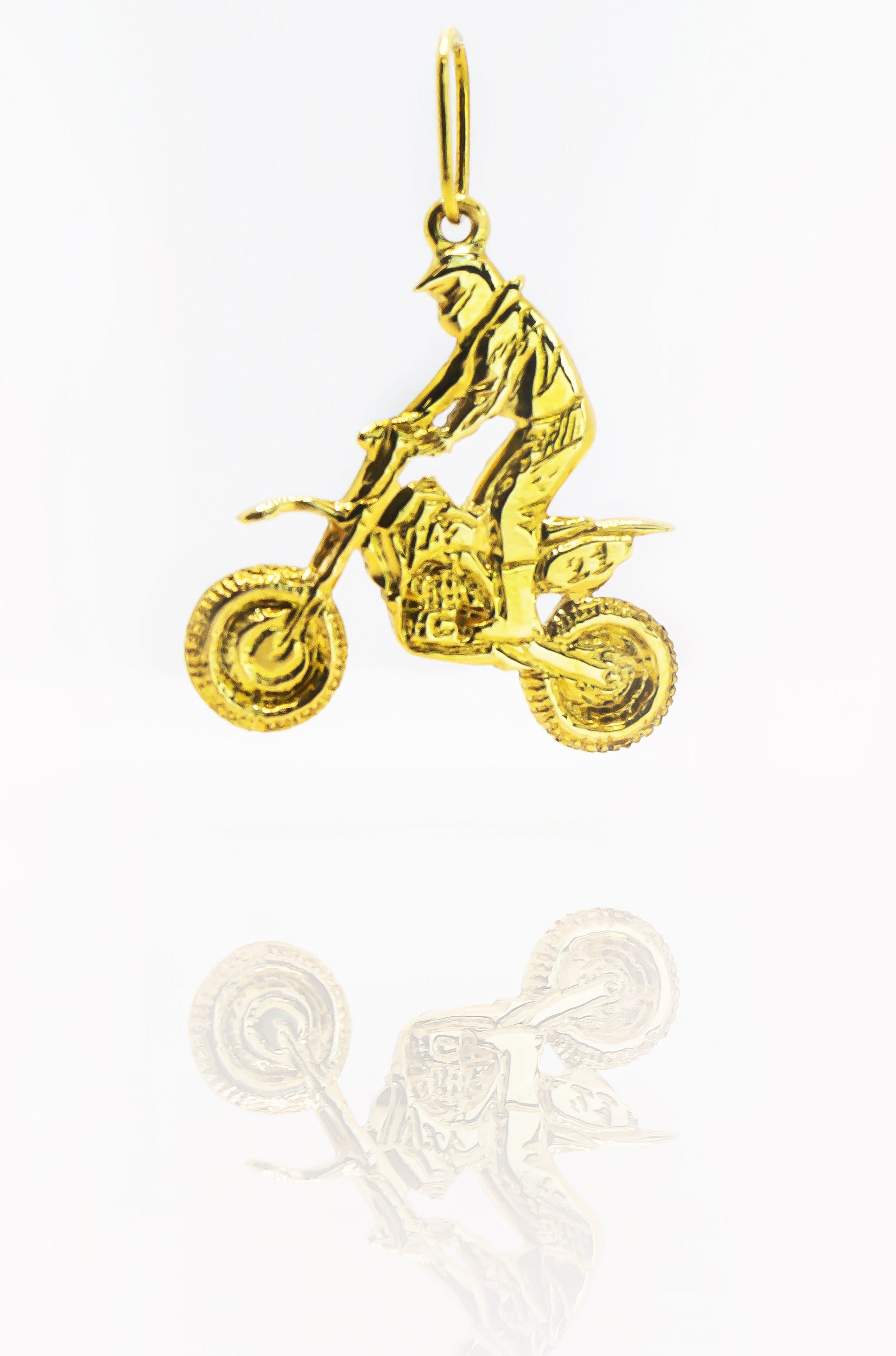 Colgante de motociclista de oro macizo de 18 quilates