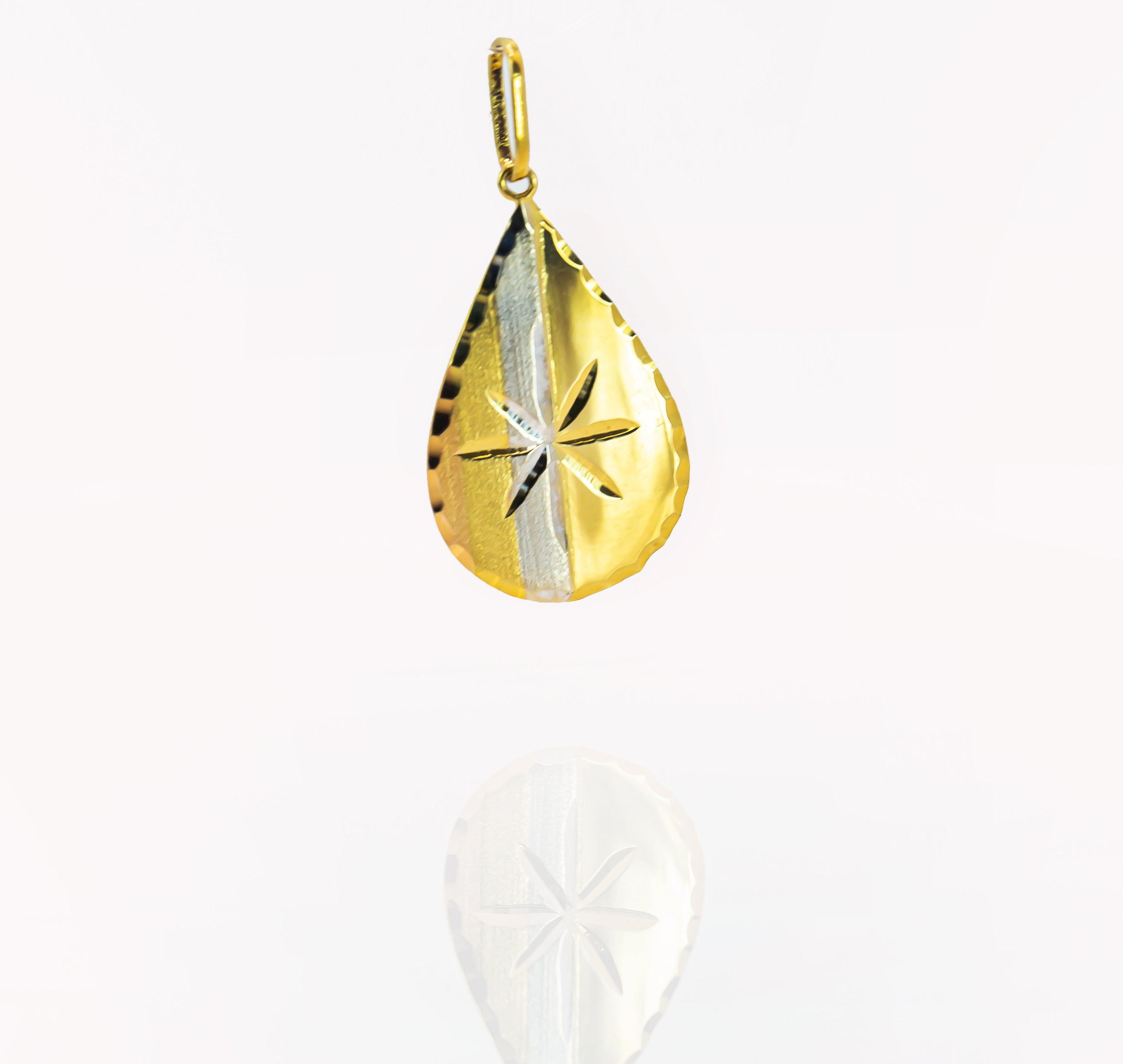 Colgante de oro macizo de 18 quilates con gota de tres colores y cortes de diamante