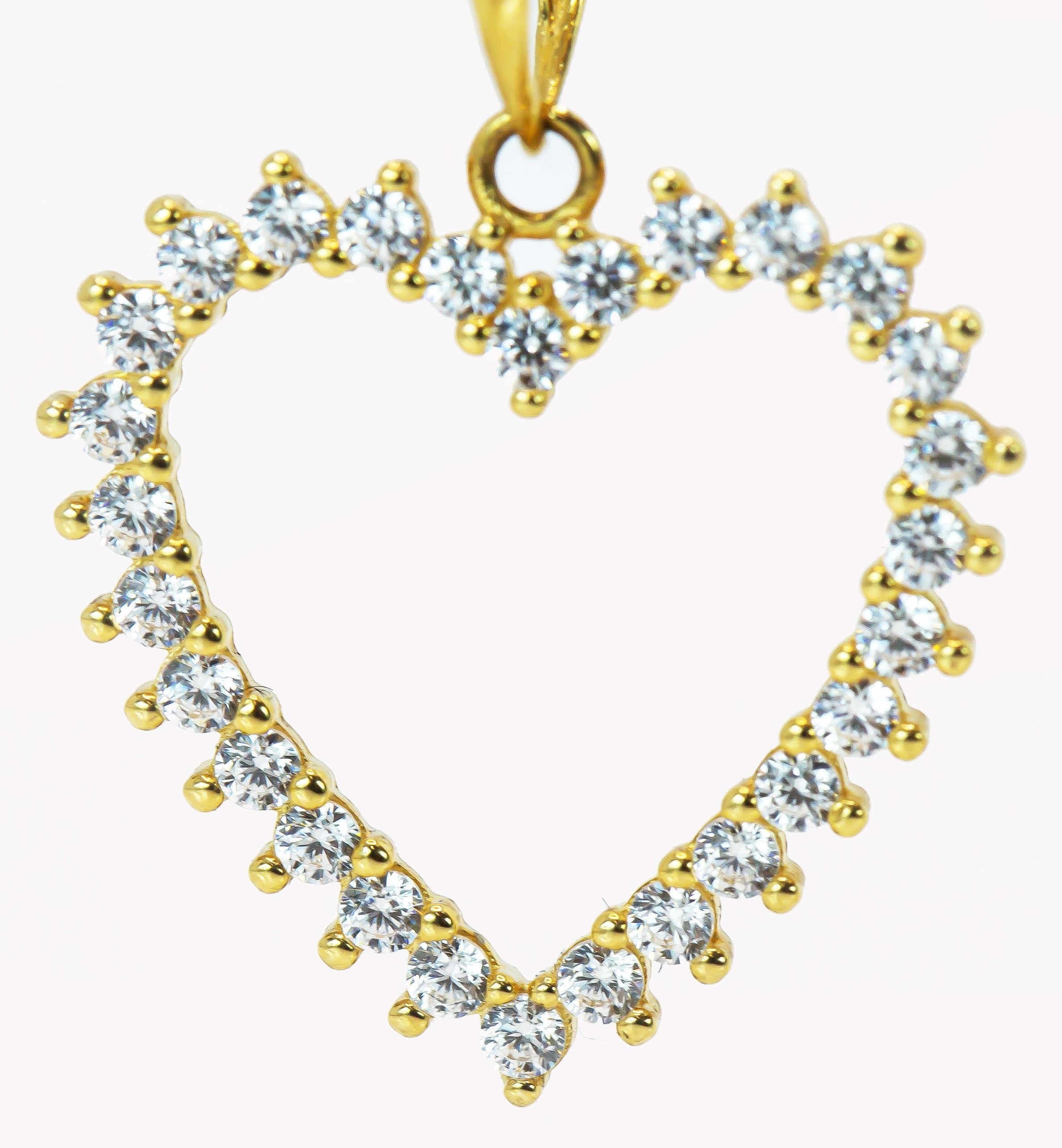 Colgante de oro macizo de 18 quilates con forma de corazón y brillantes