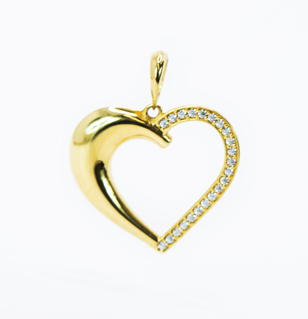 Colgante en Oro Sólido 18K Corazón medio engastado