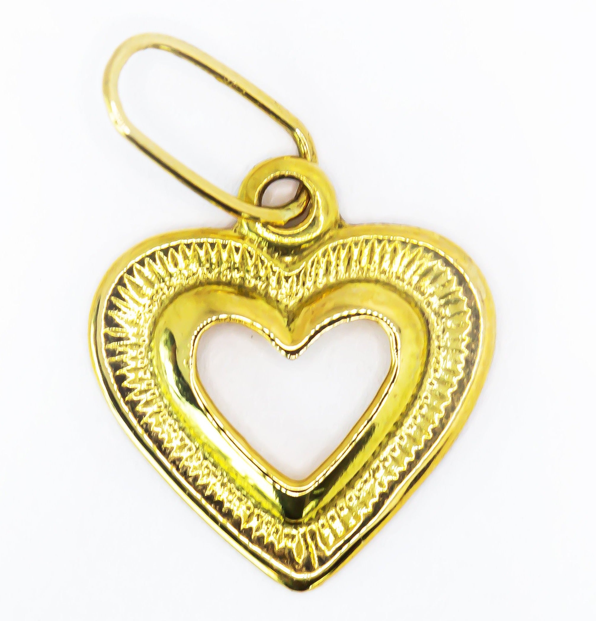Colgante en Oro Sólido 18K Corazón calado