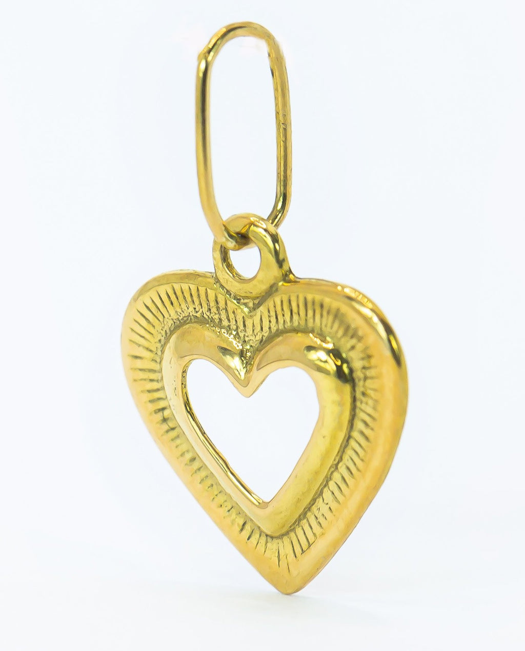 Colgante en Oro Sólido 18K Corazón calado