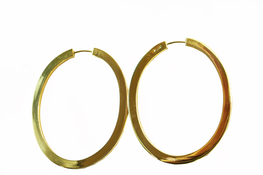 Brinco em Ouro Sólido 18K Argola Oval