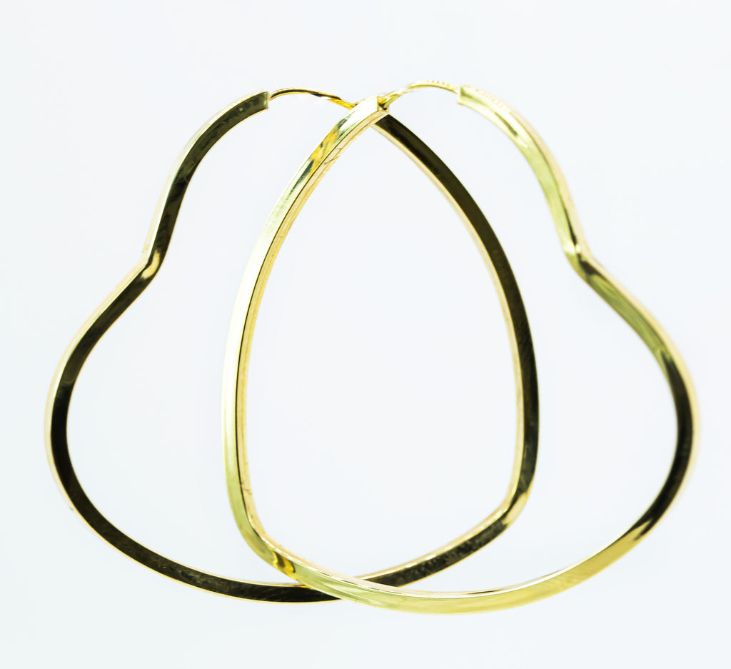Arete de aro Corazón